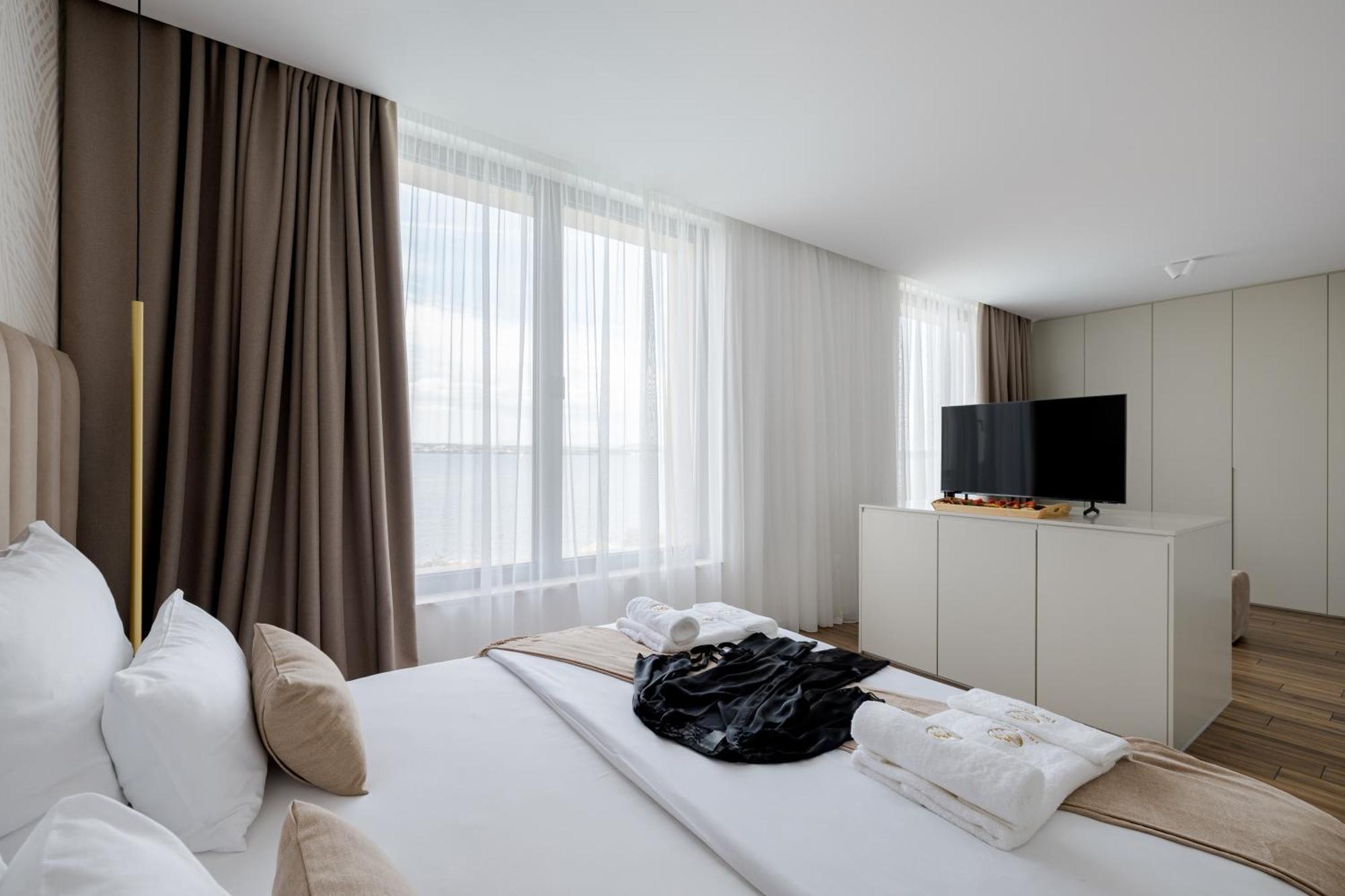 The Palms Resort Ткон Екстер'єр фото